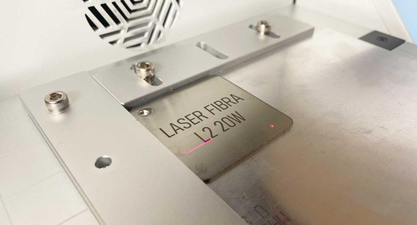 Sill marking with L2 Laser