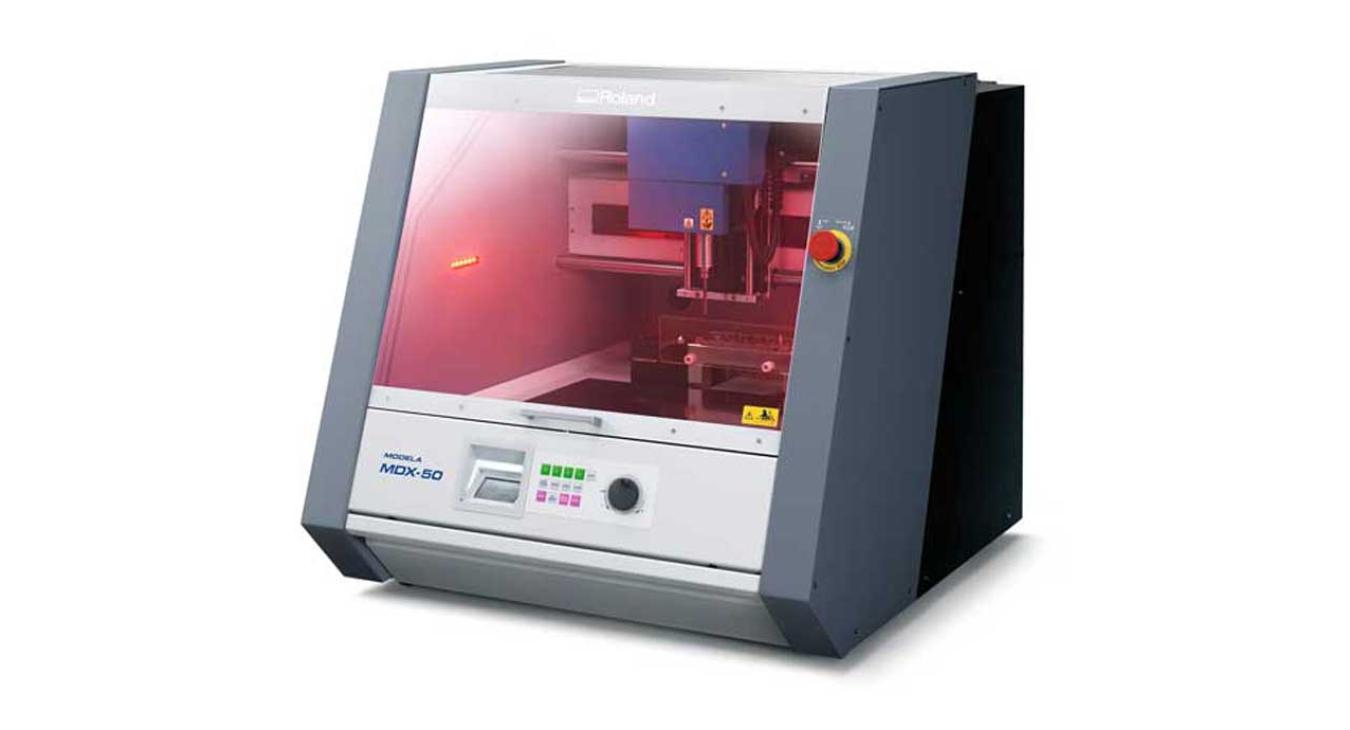 Roland MDX-50 milling machine