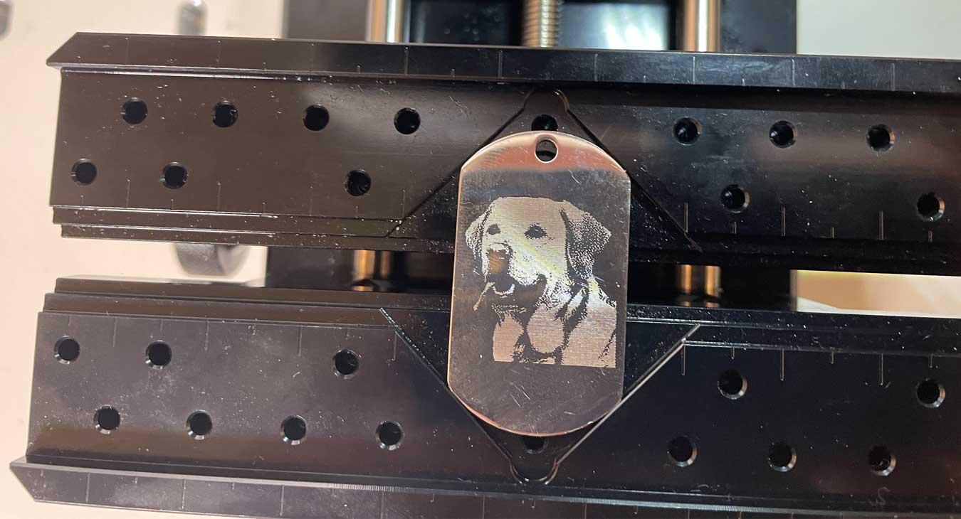 Pet tags engraving